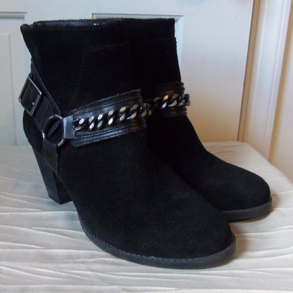 Reba Shoes - Reba Xanti Black Suede Boots With Chain sz 9.5